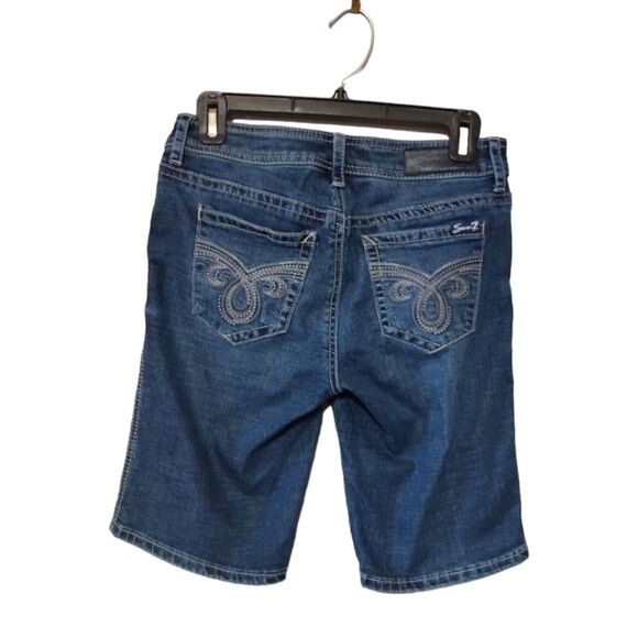 Seven7 Bermuda Blue Jean Shorts Size 4! - Picture 4 of 14